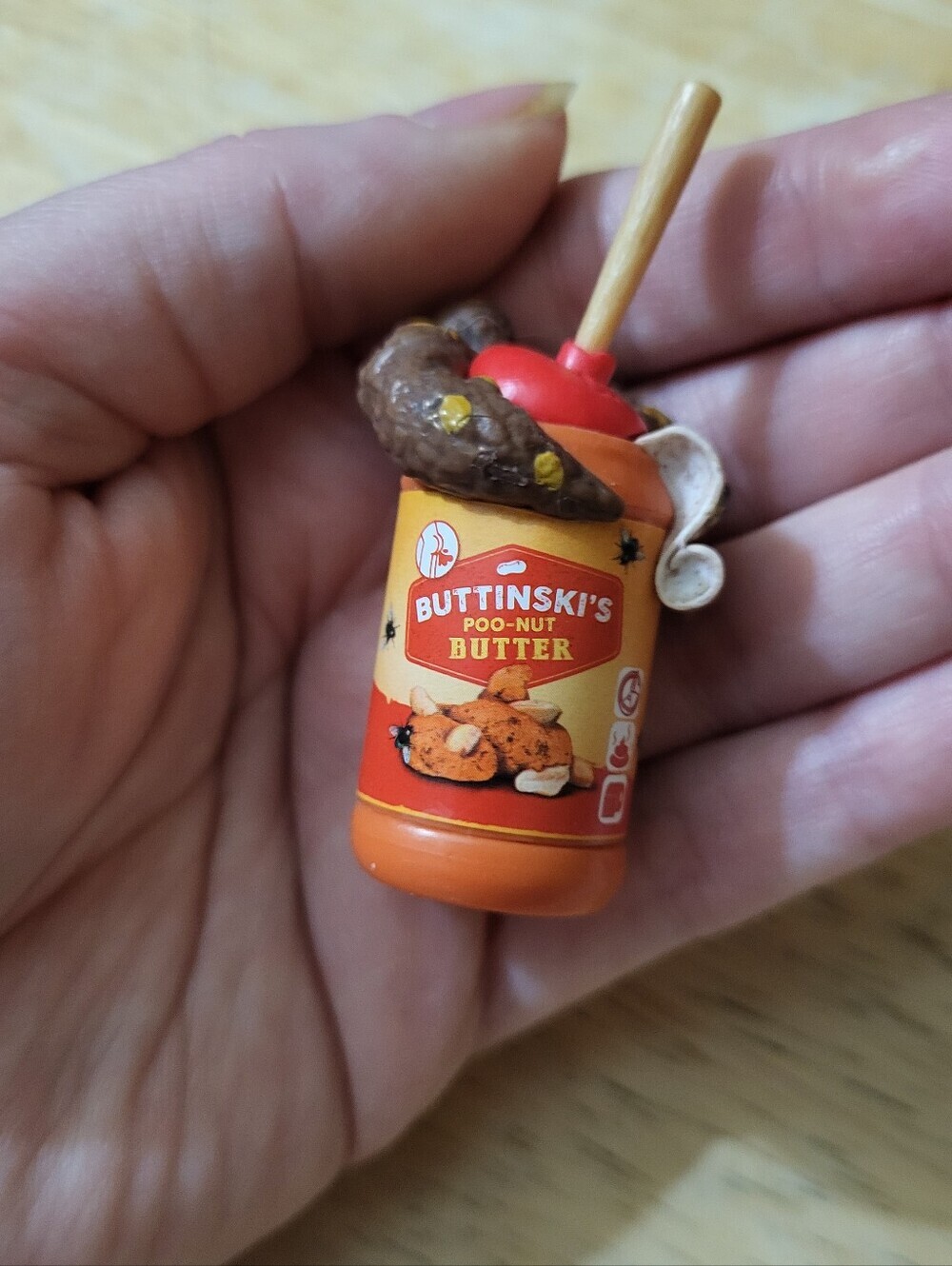 4/20$ Zuru Mega Gross Minis Series 2 Buttinskis Poo Nut Butter